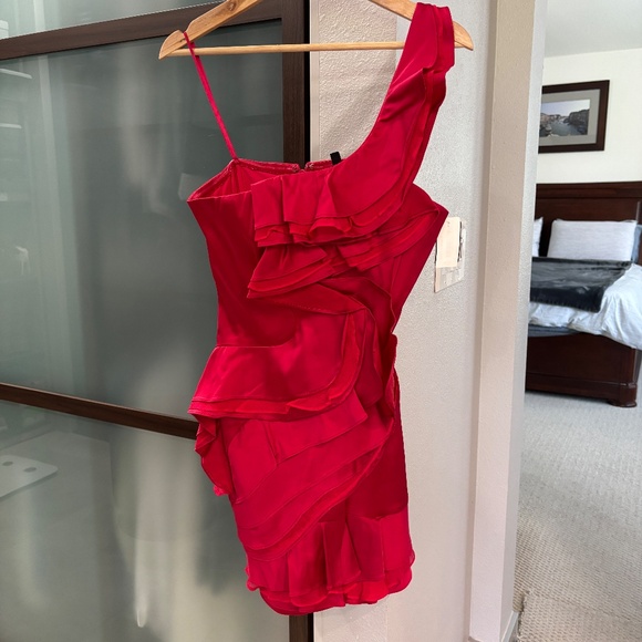 BCBGMaxAzria "Jonesy" Ruffled One Shoulder Mini Dress - Ruby Red Size 4 - Picture 5 of 14
